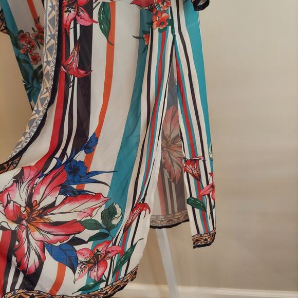 Freemarket Flying Tomato Floral Longline Duster Cardigan Semi Sheer Floral Beach - Picture 3 of 6